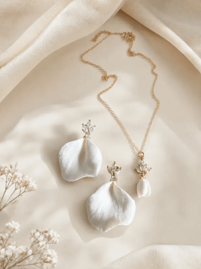 Boucle d'oreille et collier Noémie - By Marguerite